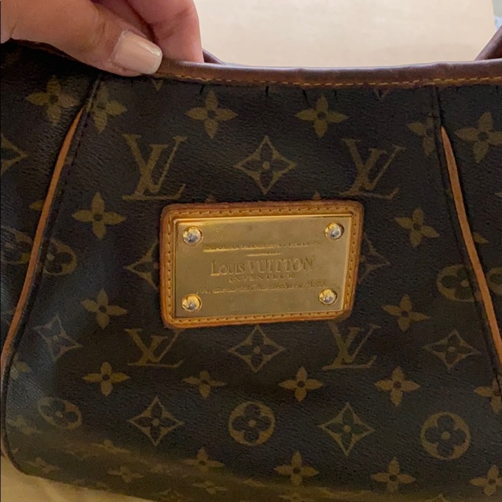 Louis Vuitton “Totally GM Damien Azur bag” - Picture 4 of 11